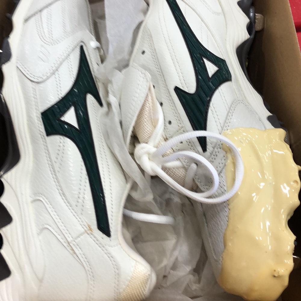 Mizuno Spikes